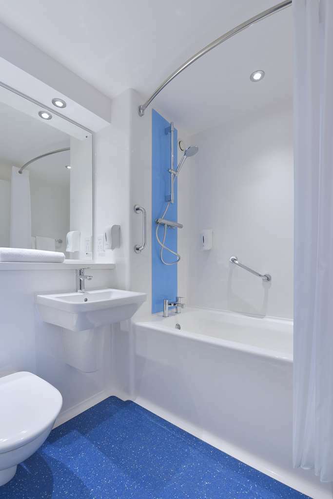 Travelodge Liverpool Central 客房 照片